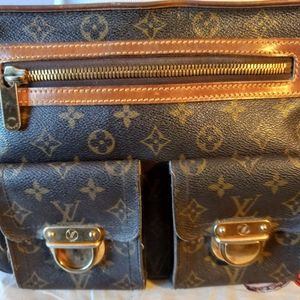 Louis Vuitton Hudson bag.
